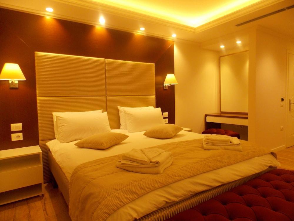 Hotel Queen Selitë e Vogël Buitenkant foto