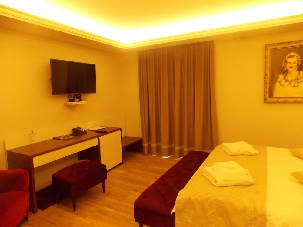 Hotel Queen Selitë e Vogël Buitenkant foto