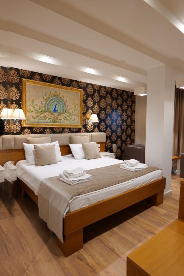 Hotel Queen Selitë e Vogël Buitenkant foto