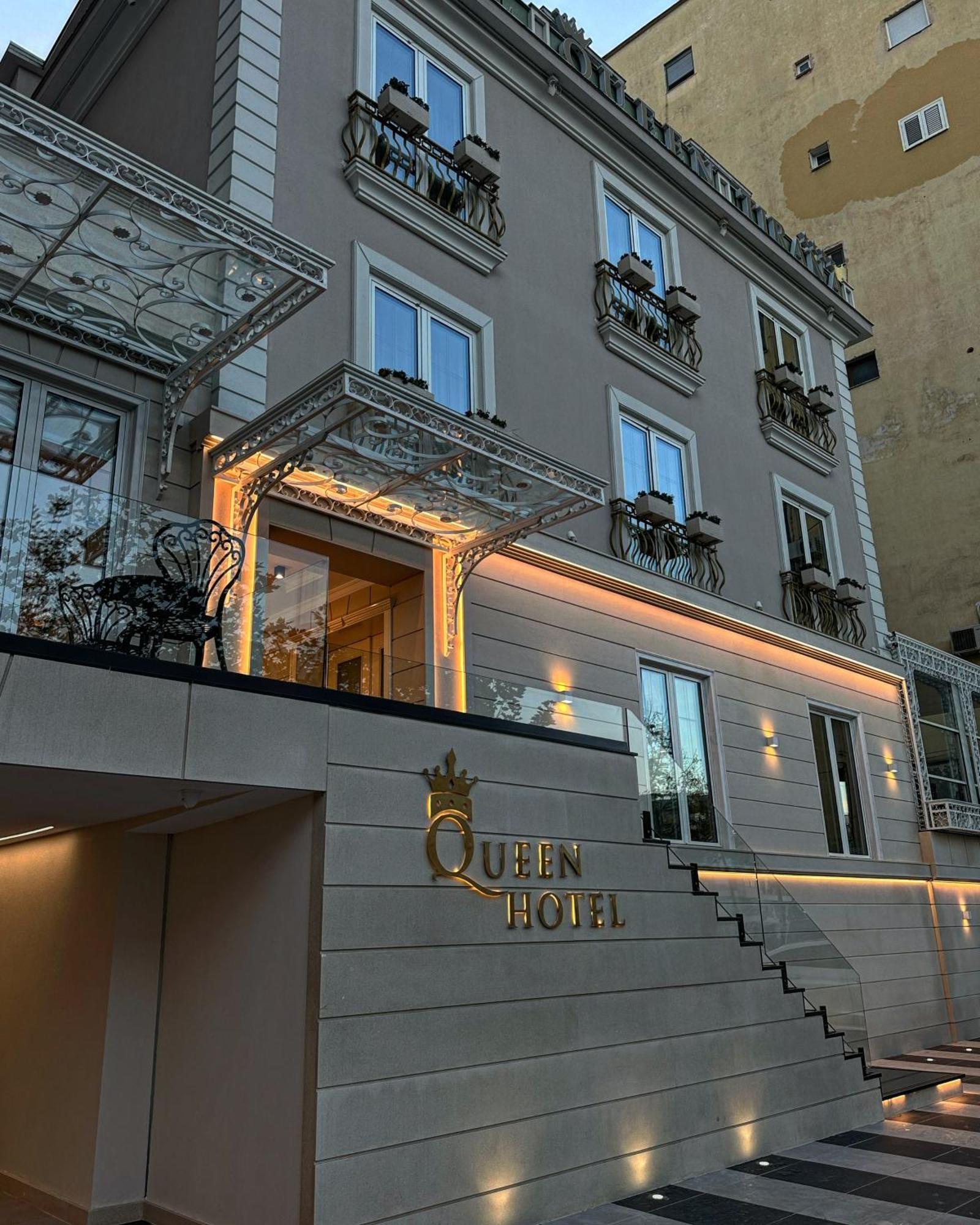 Hotel Queen Selitë e Vogël Buitenkant foto